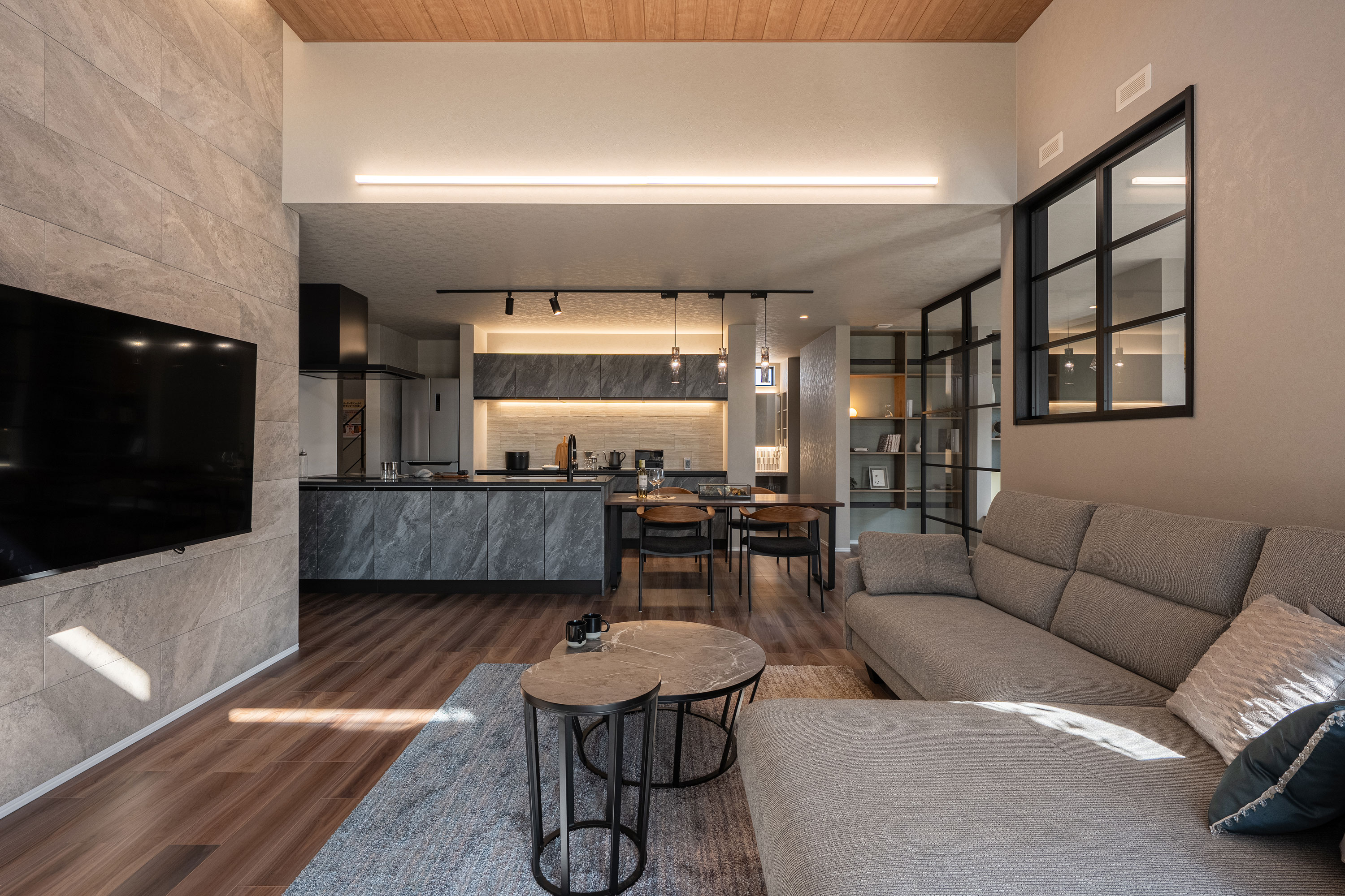 家族との時間も、自分の時間も、開放感あふれるLDKで一緒に多彩な時間を過ごす