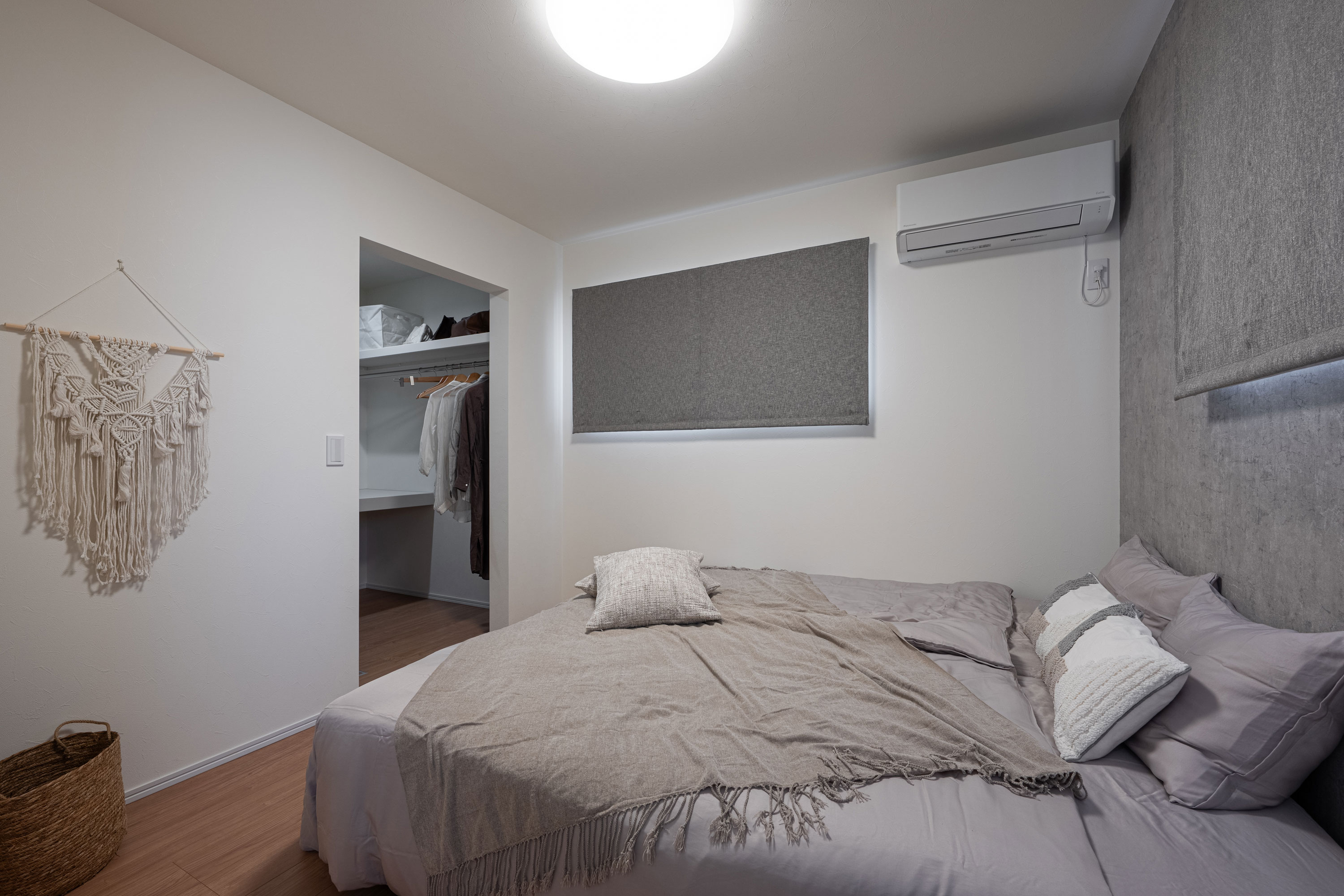 ワンフロアで安心できる生活+2階建てで空間を確保。
平屋の発想で生まれた2階建ての新提案。