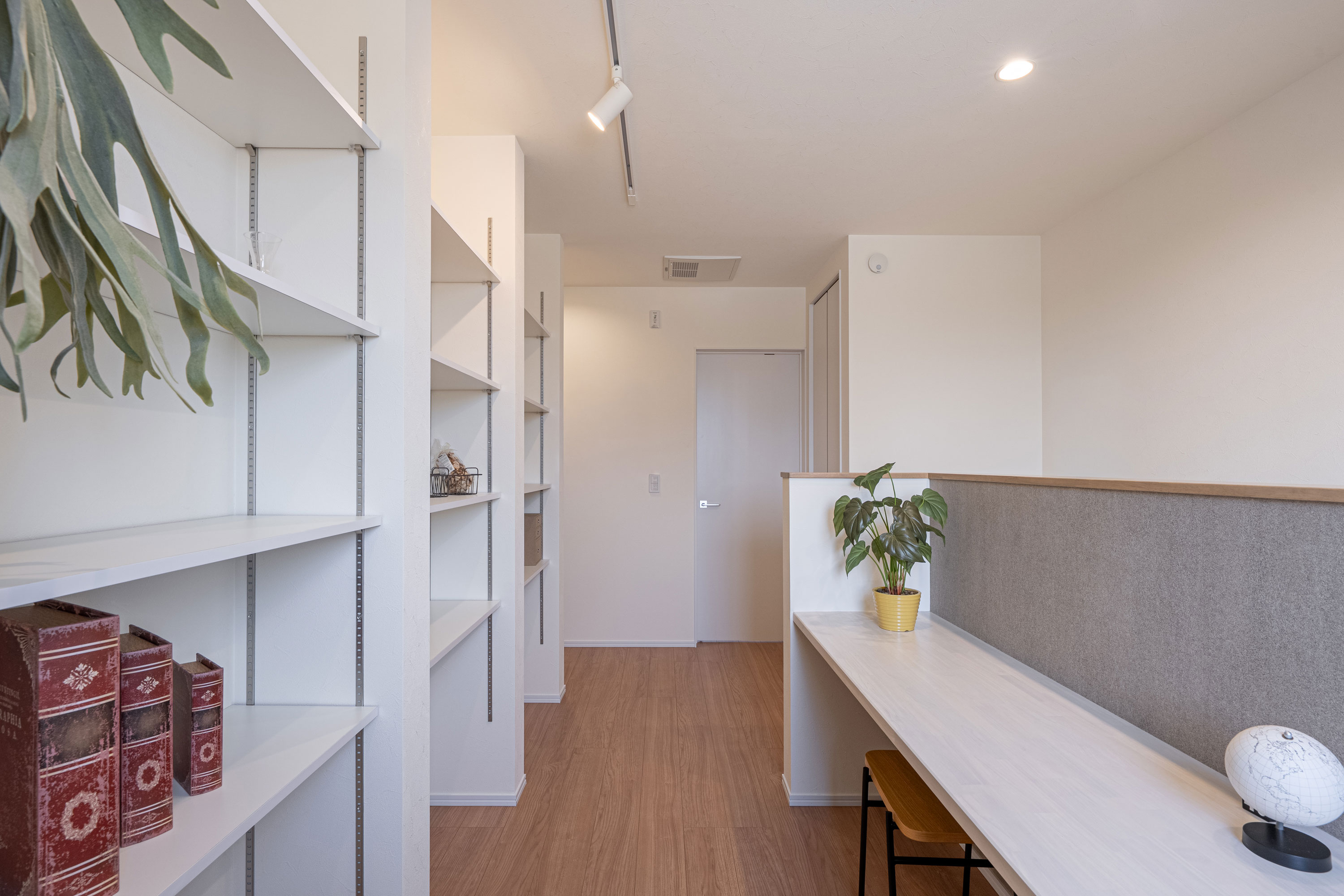 ホール空間に遊び心を！趣味を楽しめる、多目的空間。