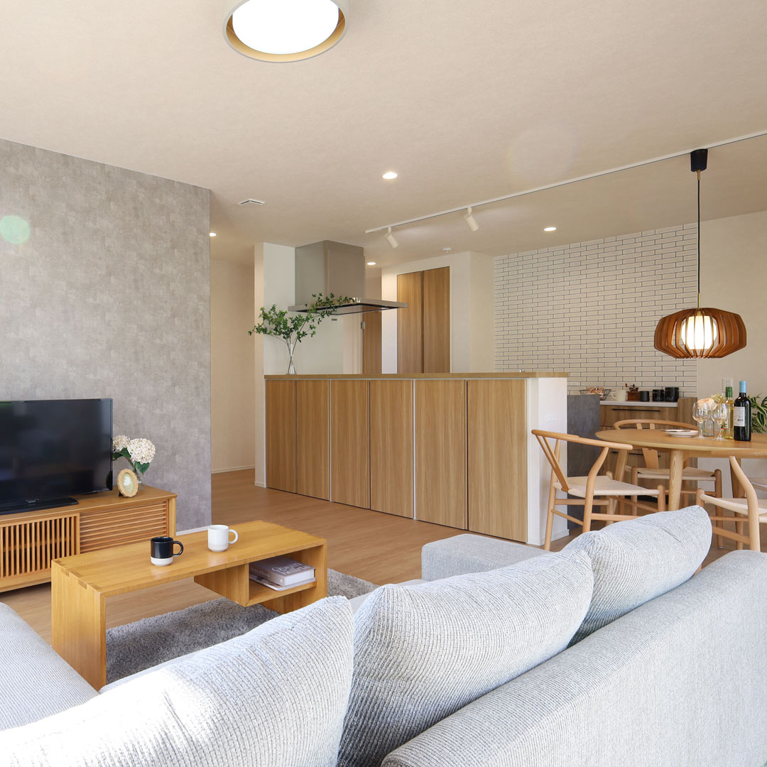 子育て家族にちょうどいい平屋｜建築実例｜ウッドライフホーム